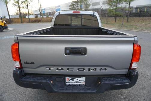 2016 Toyota Tacoma SR