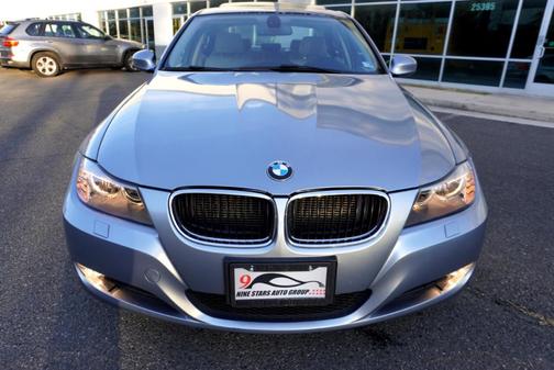 Photo 2 of 23 of 2011 BMW 328 i xDrive