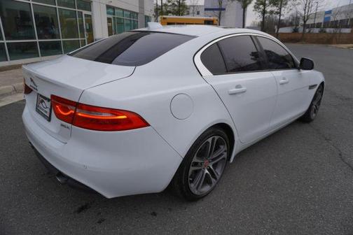2017 Jaguar XE 35t Premium