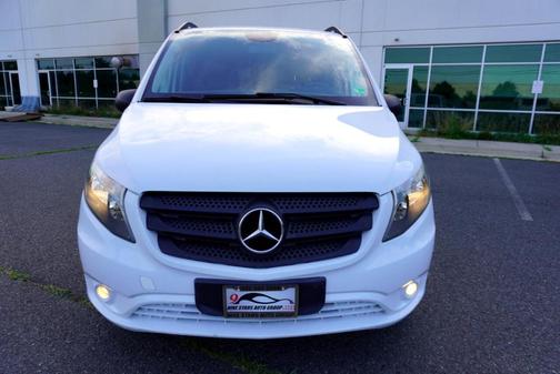2016 Mercedes-Benz Metris Base