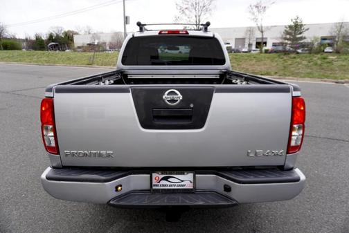2007 Nissan Frontier LE Crew Cab