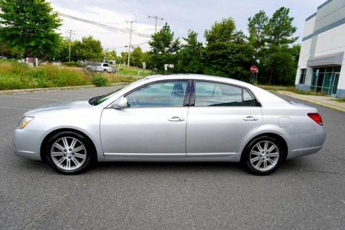 2005 Toyota Avalon XL