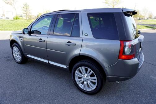 2009 Land Rover LR2 HSE