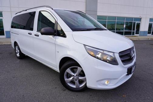 2016 Mercedes-Benz Metris Base
