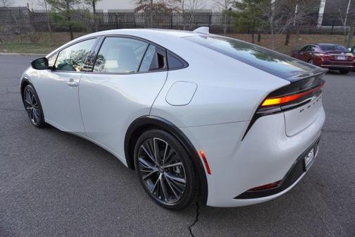 2025 Toyota Prius XLE