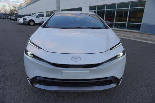 2025 Toyota Prius XLE