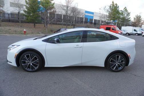 2025 Toyota Prius XLE