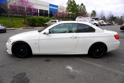 Photo 4 of 22 of 2011 BMW 335 i
