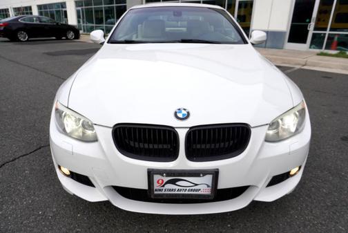 Photo 2 of 22 of 2011 BMW 335 i