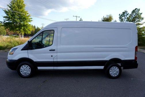 2019 Ford Transit-250 148 WB Medium Roof Cargo