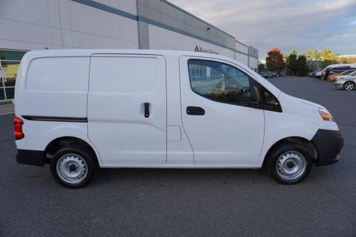 2017 Nissan NV200 S
