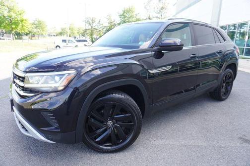 Deep Black Pearl Effect 2020 Volkswagen Atlas Cross Sport 3.6L V6 SE w/Technology