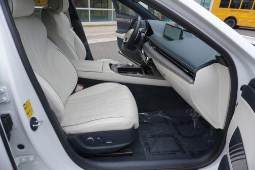 2023 Genesis Electrified G80 Base