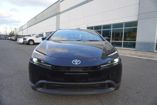 2025 Toyota Prius LE