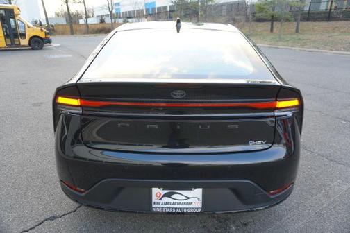 2025 Toyota Prius LE