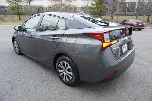 2019 Toyota Prius LE