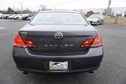 2008 Toyota Avalon XLS