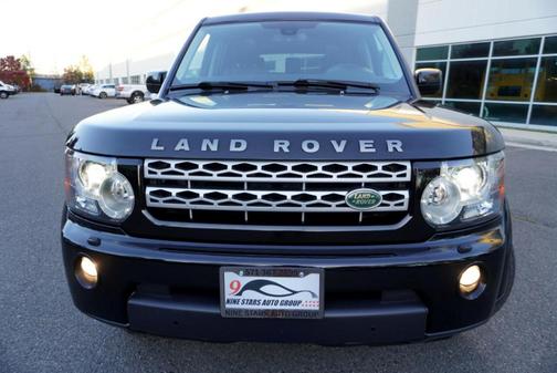 Photo 2 of 34 of 2010 Land Rover LR4
