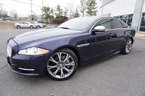 2015 Jaguar XJ Base