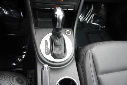 2016 Volkswagen Beetle 1.8T Wolfsburg Edition w/PZEV