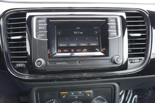 2016 Volkswagen Beetle 1.8T Wolfsburg Edition w/PZEV