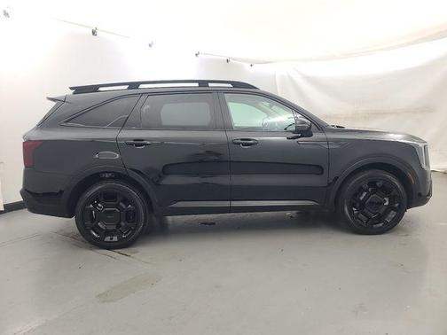 Ebony Black 2025 Kia Sorento SX