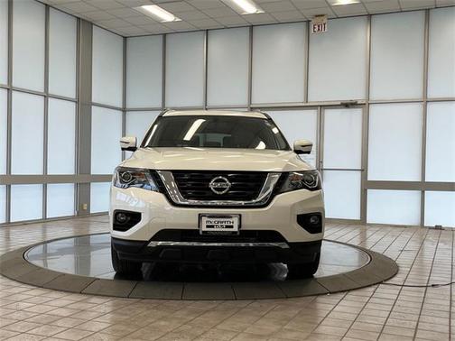 2019 Nissan Pathfinder SL