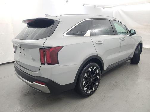 Wolf Gray 2025 Kia Sorento EX
