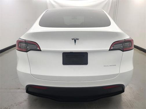 2024 Tesla Model Y Long Range Dual Motor All-Wheel Drive