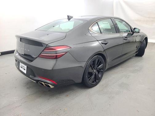 2023 Genesis G70 2.0T AWD