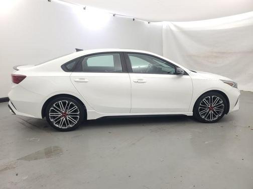 Snow White Pearl 2023 Kia Forte GT
