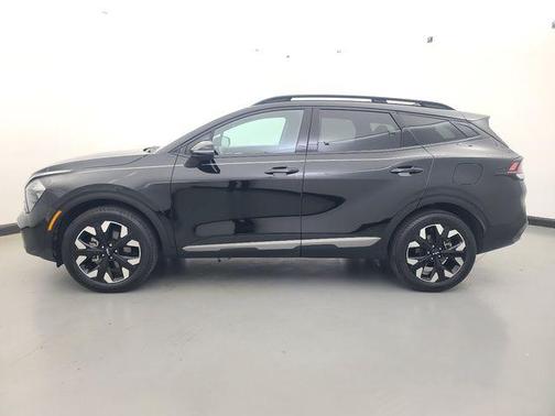 Ebony Black 2023 Kia Sportage X-Line