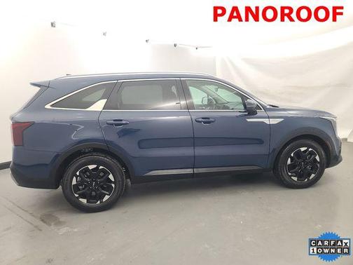 Midnight Lake Blue 2025 Kia Sorento S