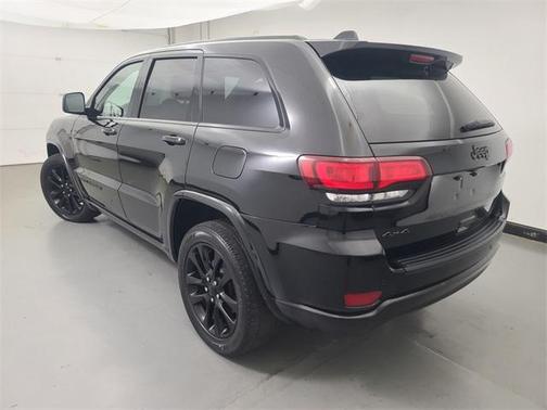2021 Jeep Grand Cherokee Laredo