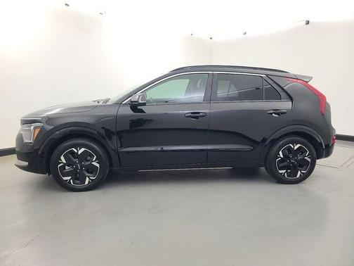 Aurora Black 2024 Kia Niro EV Wind