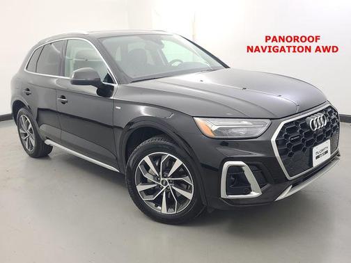 Mythos Black Metallic 2024 Audi Q5 45 S line Premium Plus