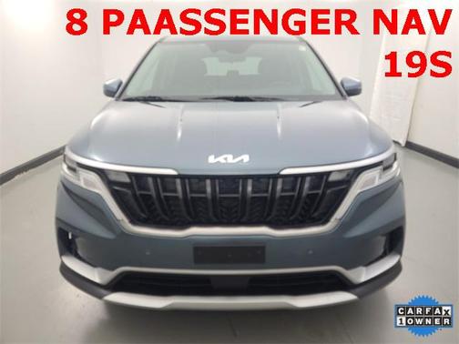 2024 Kia Carnival EX