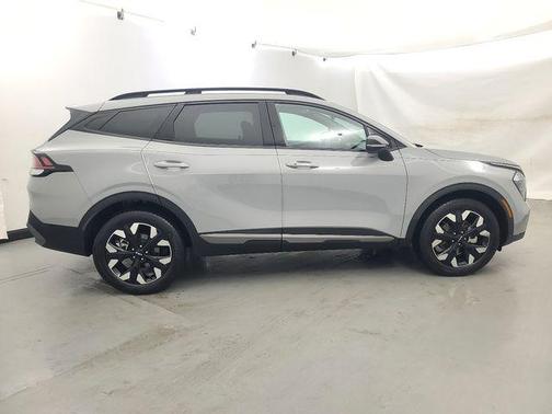 Wolf Gray 2023 Kia Sportage X-Line