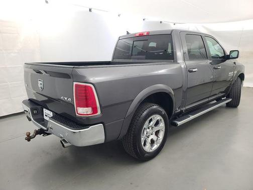 Granite Crystal Metallic Clearcoat 2016 RAM 1500 Laramie