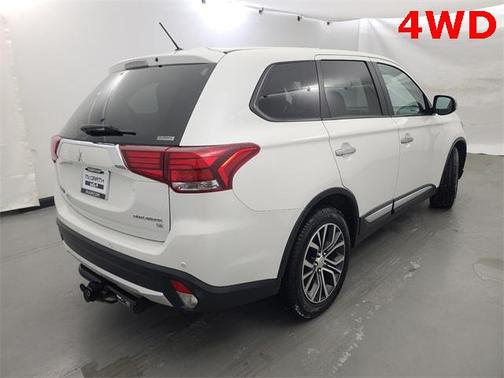 2016 Mitsubishi Outlander SE