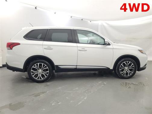 2016 Mitsubishi Outlander SE