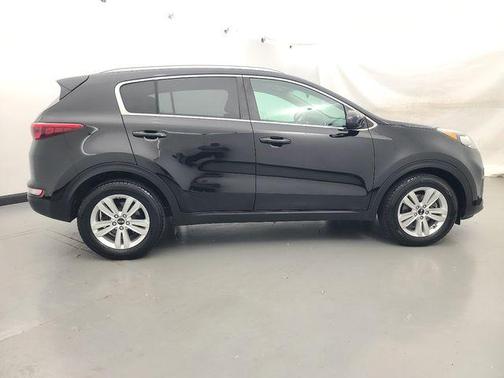 Black Cherry 2017 Kia Sportage LX