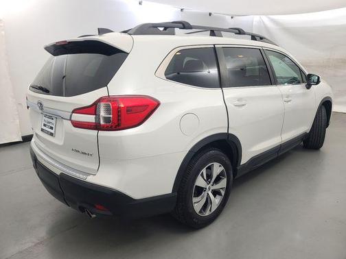 Crystal White Pearl 2019 Subaru Ascent Premium 7-Passenger