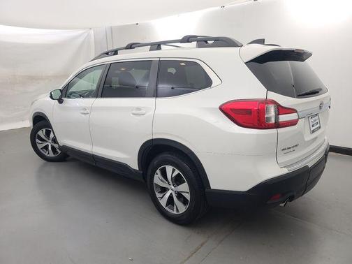 Crystal White Pearl 2019 Subaru Ascent Premium 7-Passenger