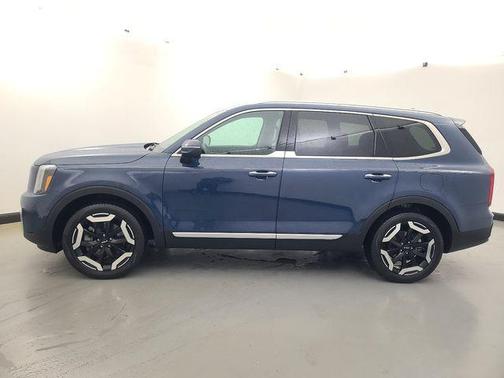 Midnight Lake Blue 2024 Kia Telluride S