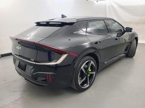 Aurora Black Pearl 2023 Kia EV6 GT