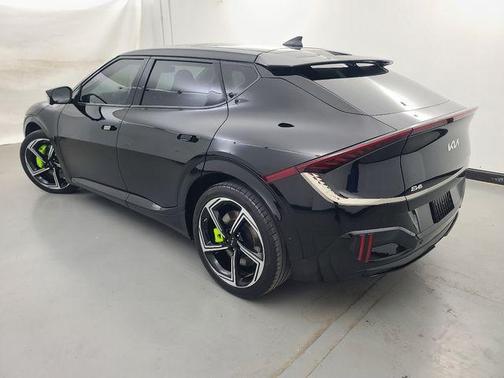 Aurora Black Pearl 2023 Kia EV6 GT