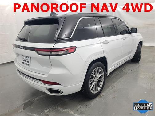 2023 Jeep Grand Cherokee Summit