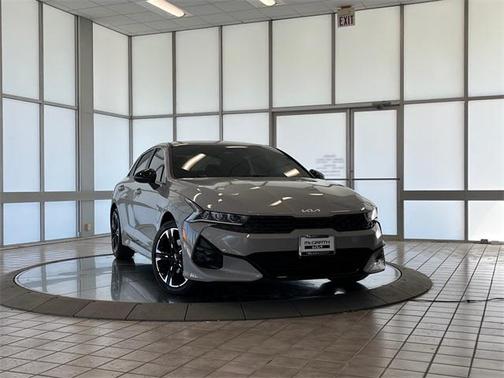 2024 Kia K5 GT-Line