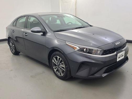 Gravity Gray 2024 Kia Forte LXS